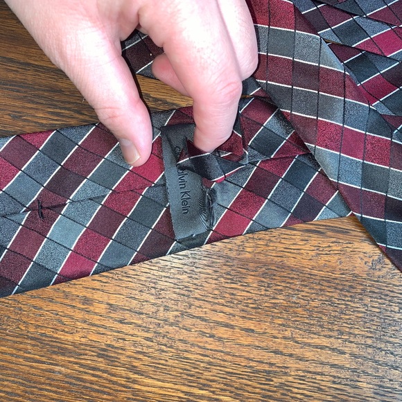 Calvin Klein Tie (3.25”) - Picture 4 of 5